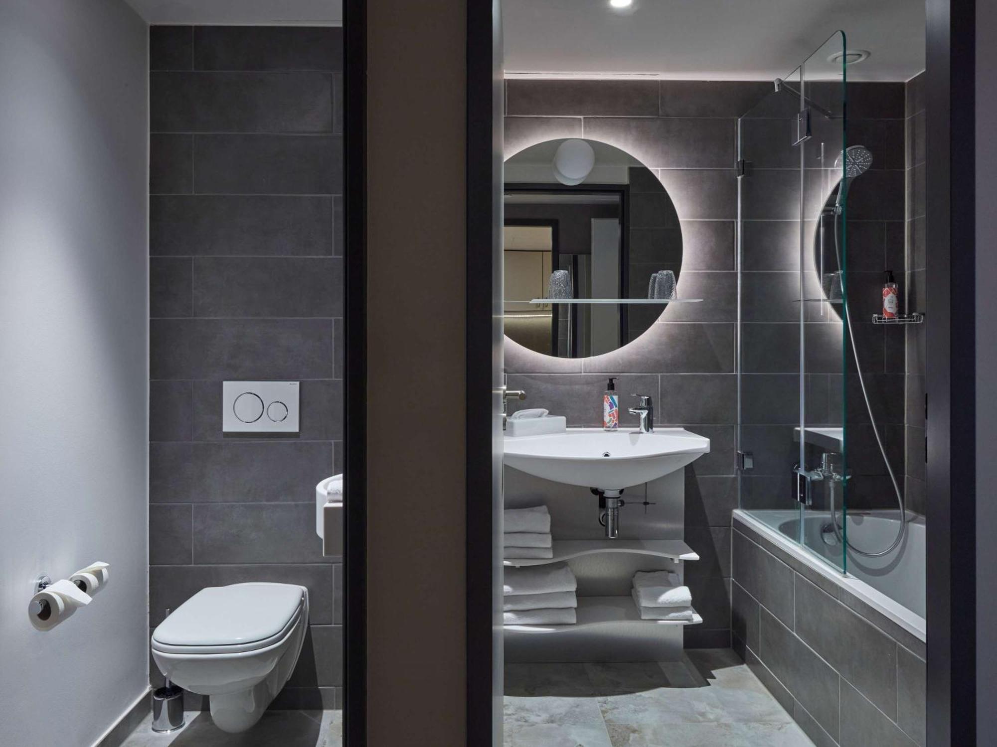 Aparthotel Adagio Heidelberg Bagian luar foto